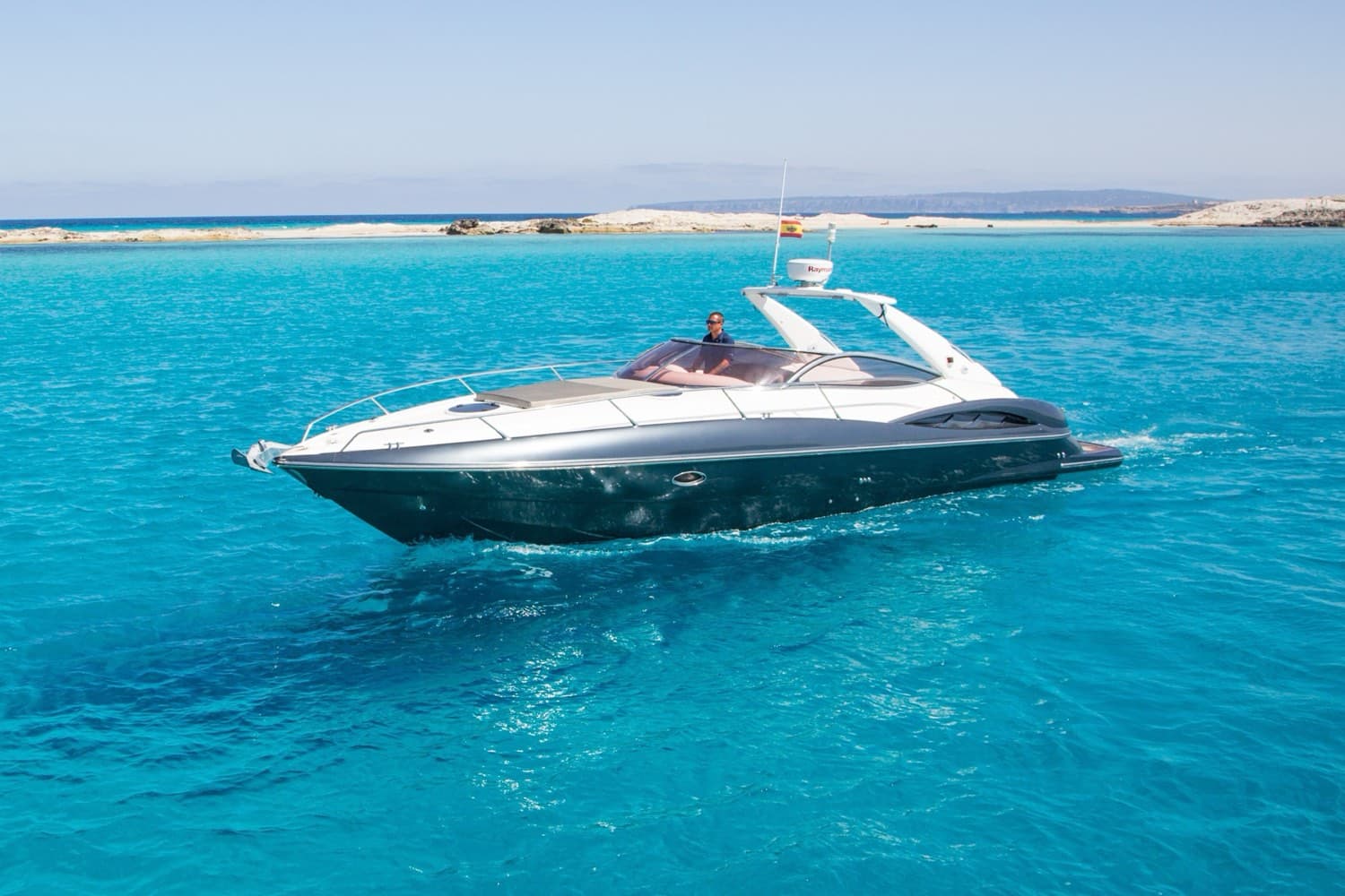 Sunseeker Superhawk 40 (Great News) — image 3