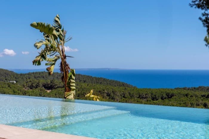 Villa Butterfly — image 2